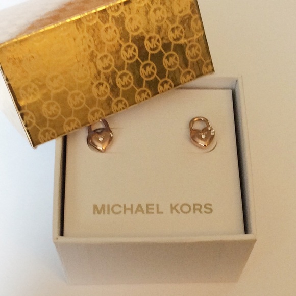 Authentic Michael Kors rose-gold plated heart  NEW - Picture 1 of 4